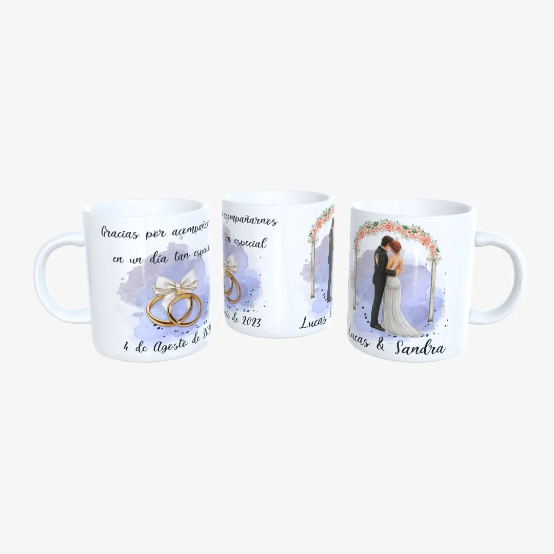 Taza Boda Pareja de Espaldas bajo Arco y Alianzas con Lazo 02.