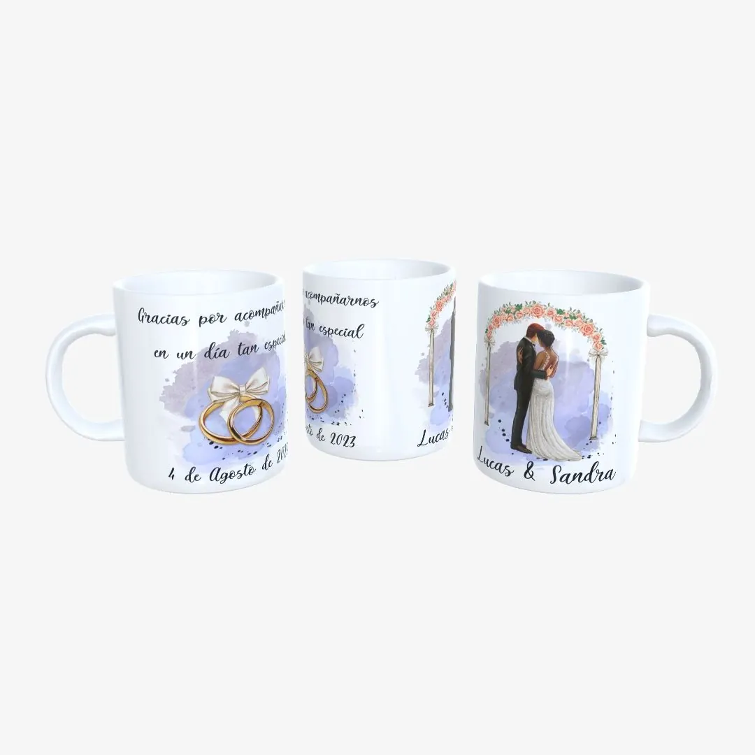 Taza Boda Pareja de Espaldas bajo Arco y Alianzas con Lazo 02.